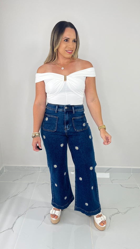 Detail Flowers Denim Pant