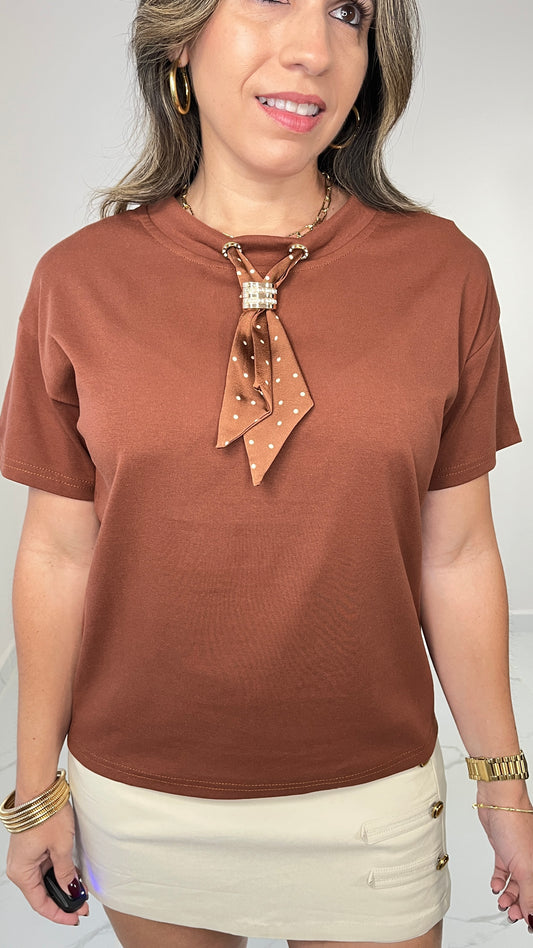 Detail Brown Tshirt
